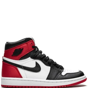 N370O Jordan Satin Air Jordan 1 Retro High OG black toe