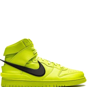 N3700 tenis Dunk High Atomic Green de Nike x AMBUSH