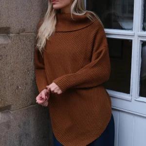 Lya High Neck Knit - Marrón