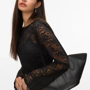 Kanya O -Neck Short Top - Negro