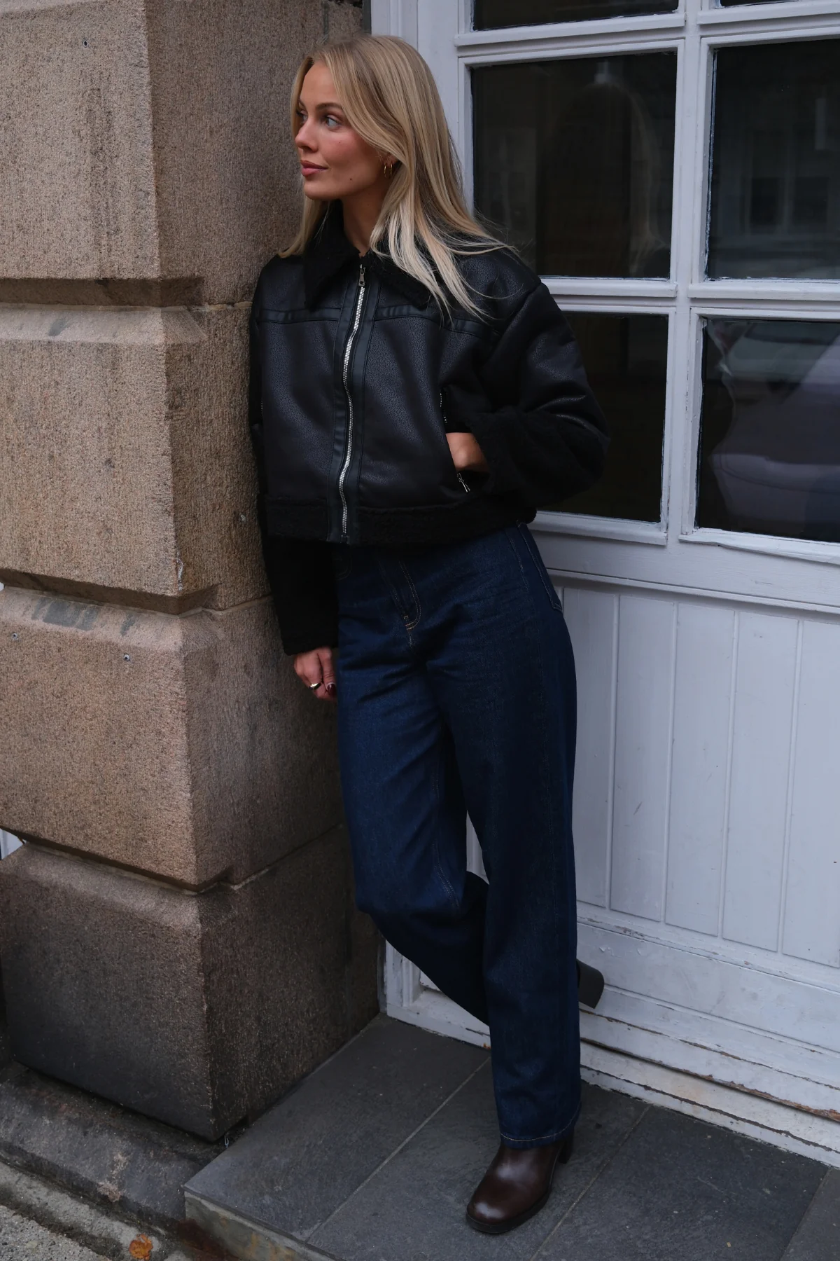 Chaqueta de piel de ojo de Daisy - Negro/Negro - Imagen 4