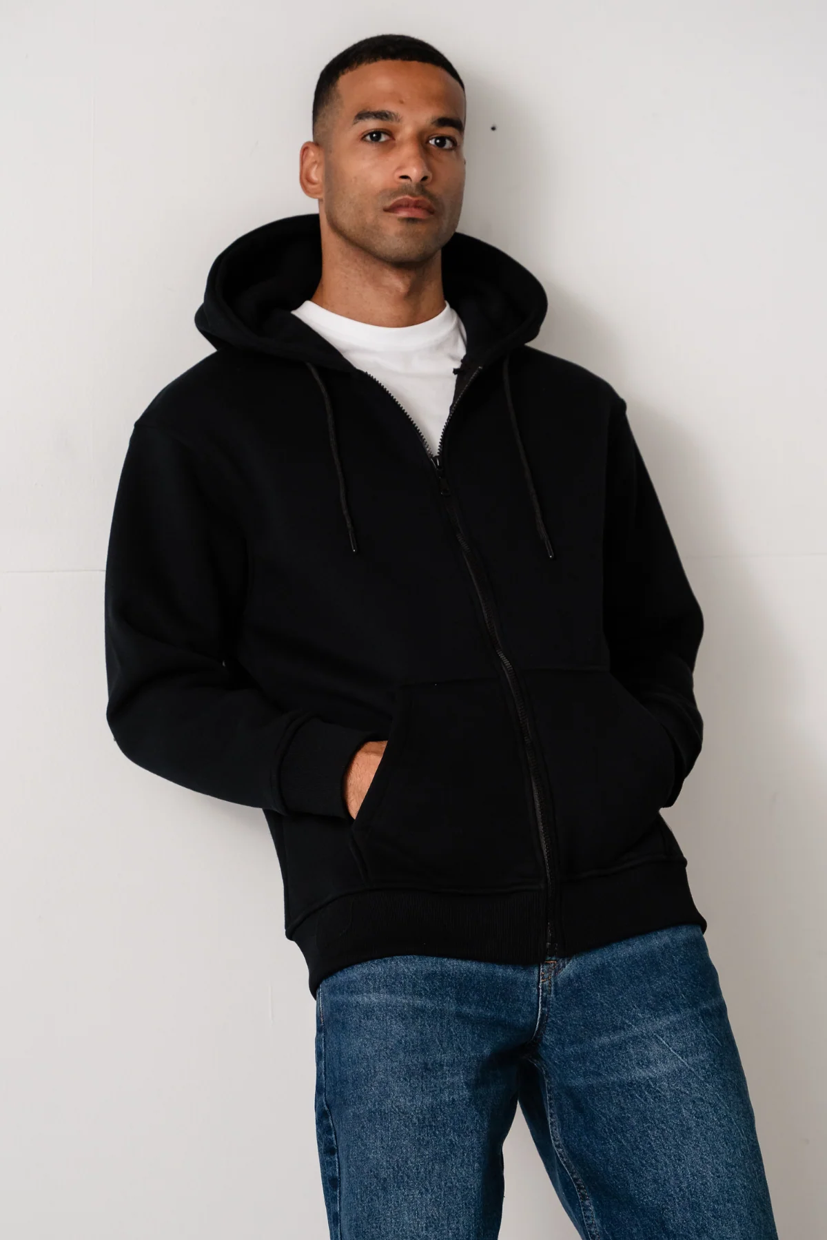 Sudadera con sudadera con cremallera relajada - negro - Imagen 4