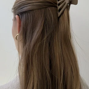 Clip de garras huecas - marrón claro