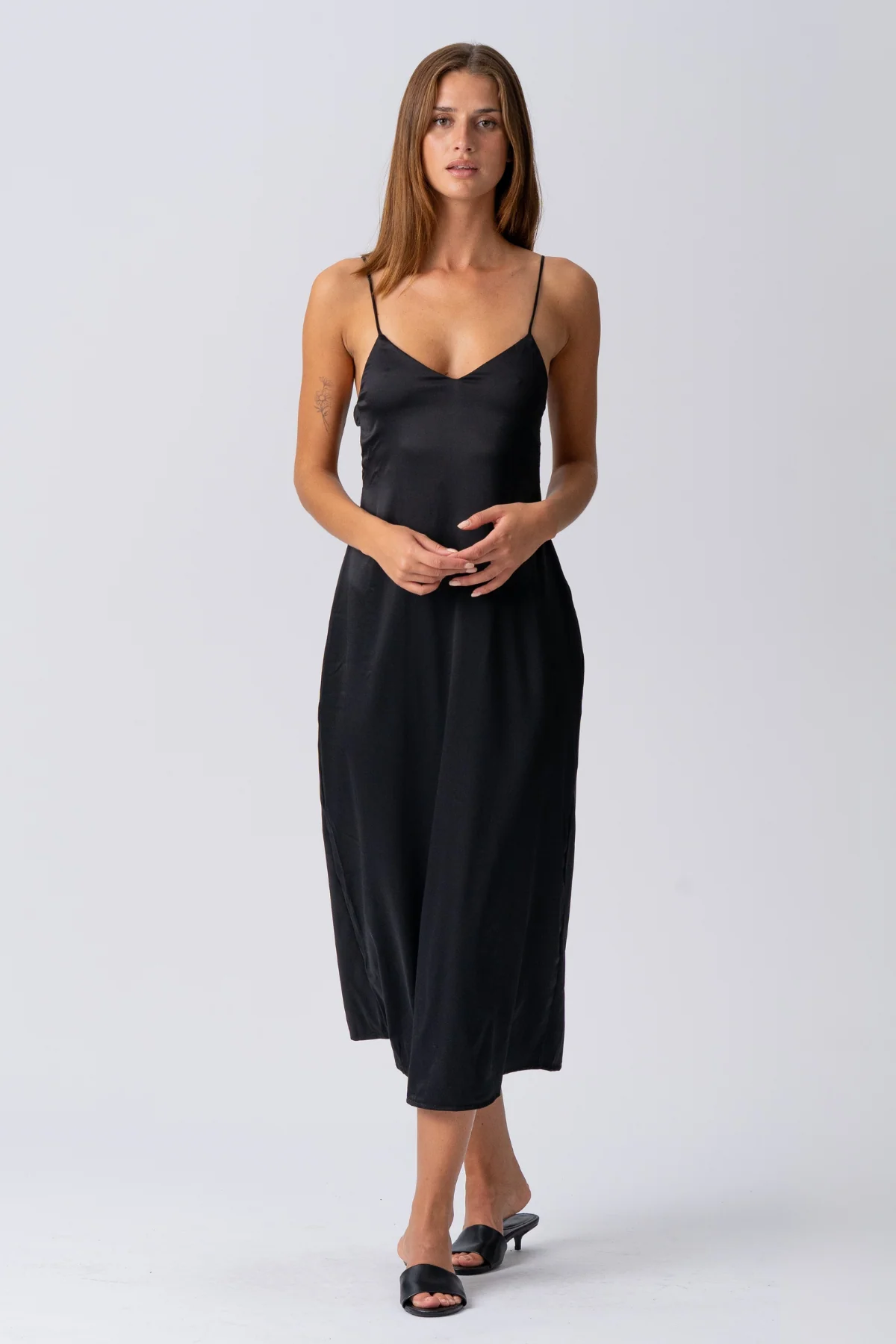 Vestido de correa de Elina - Negro - Imagen 4