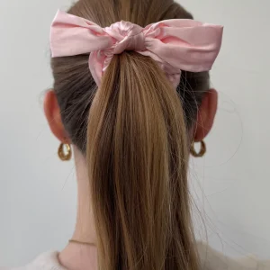 Bow Scrunchie - Rosa claro