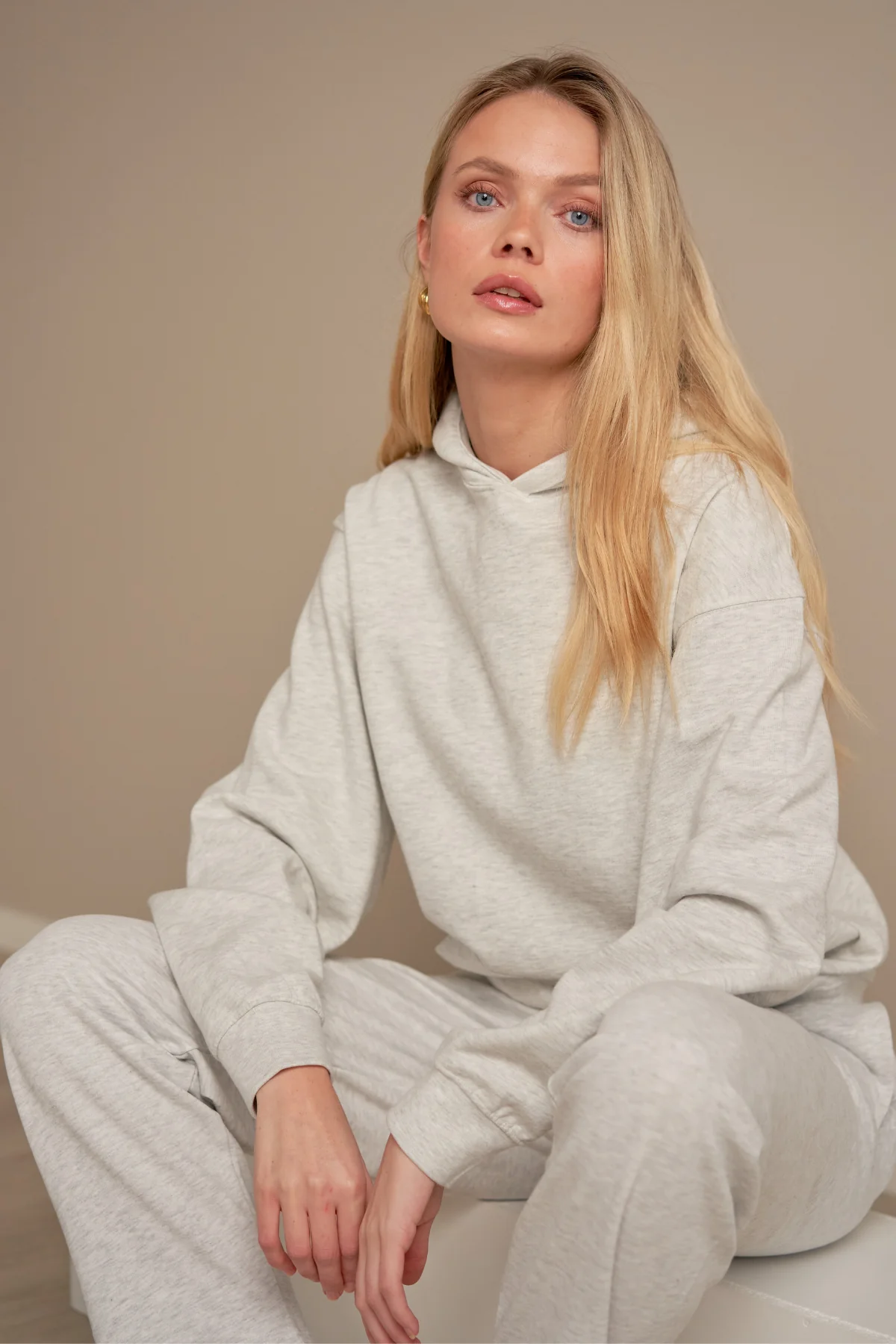 Sudadera con capucha sin cordón - gris - Imagen 4