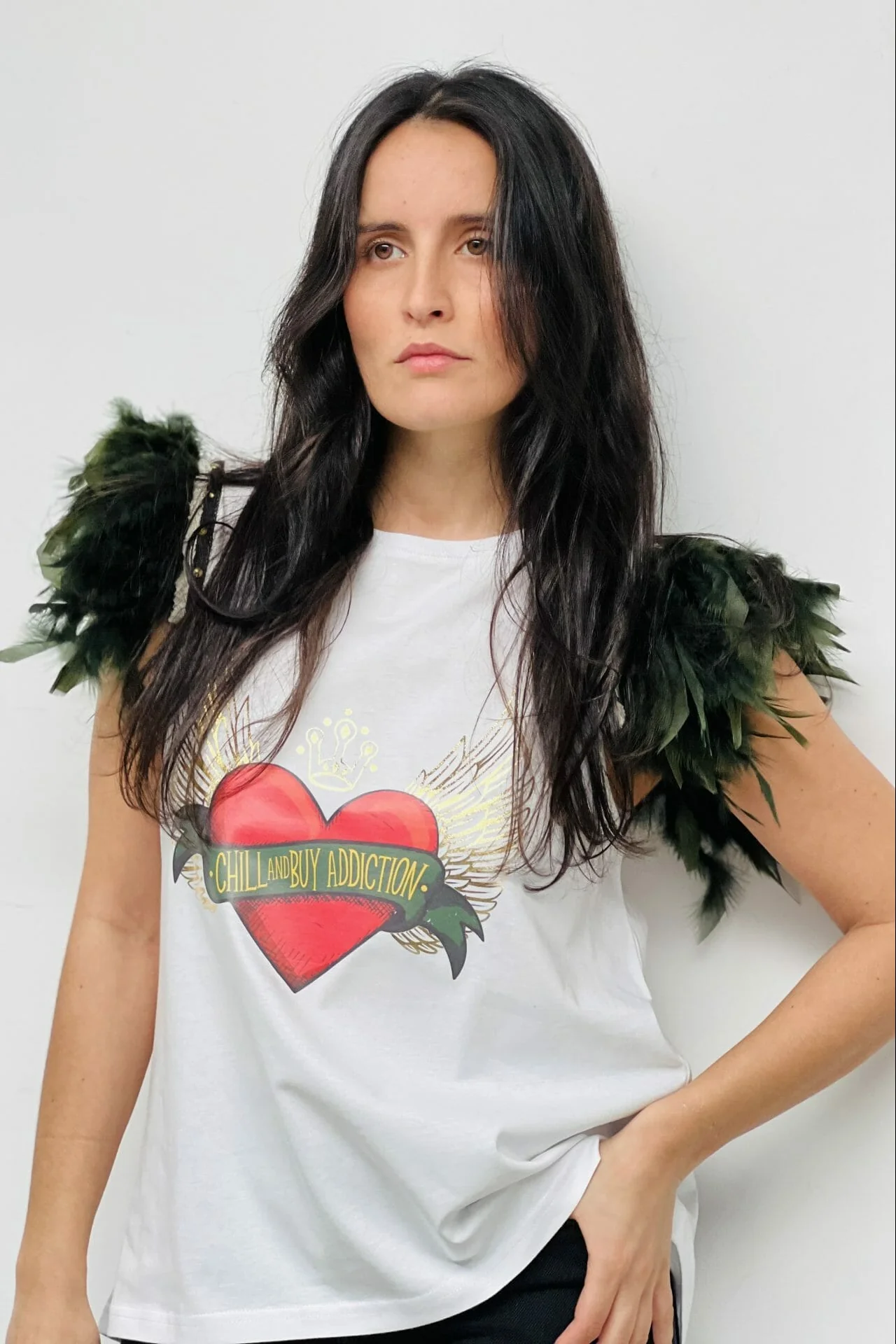 Camiseta Plumas Corazón Alas