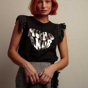 Camiseta Flecos Mucho Amor
