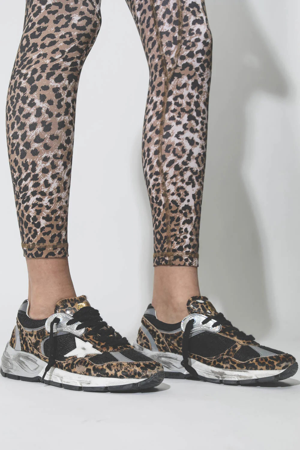 Golden Goose Femme Sneakers Running Dad – Leo Black - Imagen 5