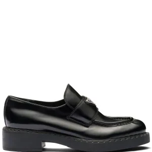 N374O Prada
mocasines con placa del logo