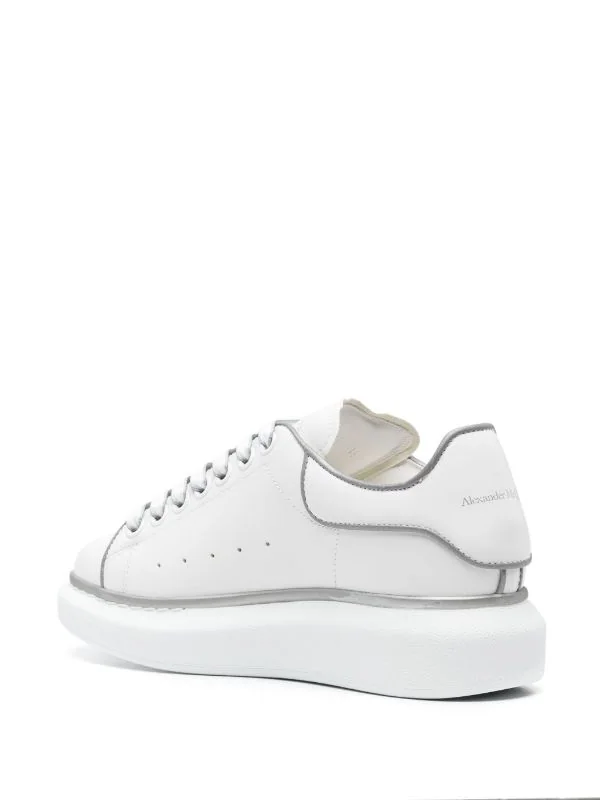 N374O (G5) Alexander McQueen
tenis oversize reflective Alexander mcQueen tenis bajo color Blanco - Imagen 3