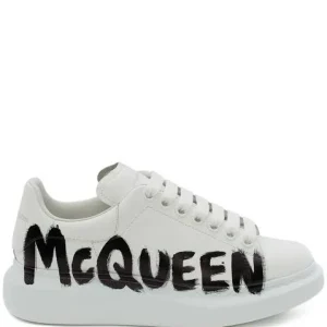 Alexander McQueen graffiti