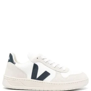 Veja v-10 tenis bajos black and white gamuza