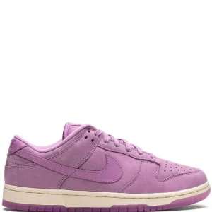 N373O 
Nike
Dunk Low "Rush Fuchsia" sneakers