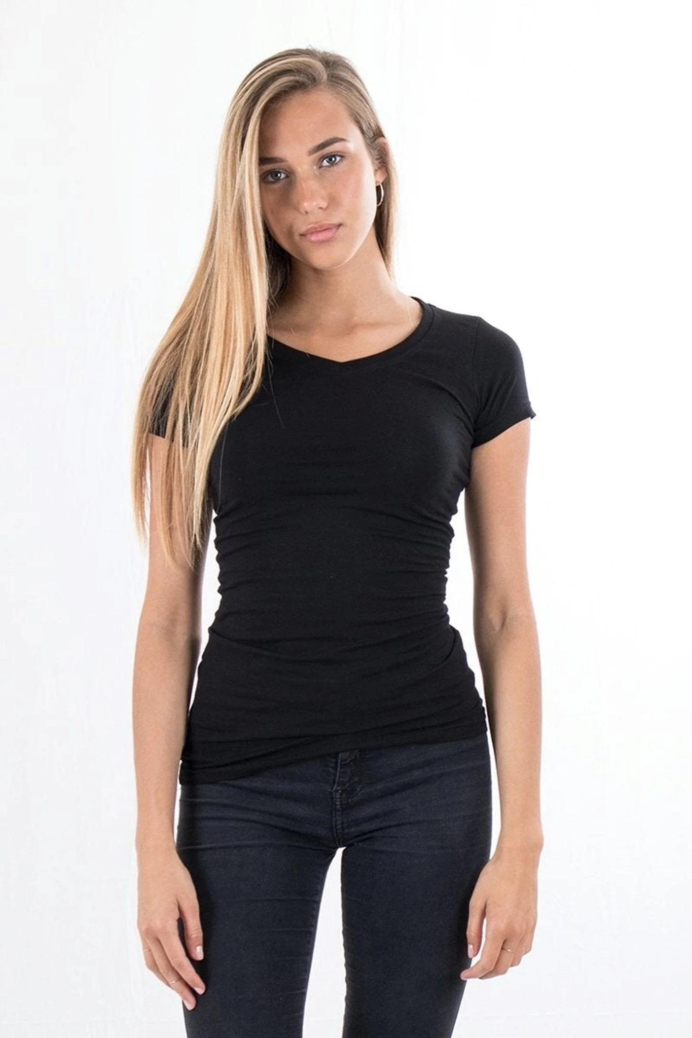 Camiseta básica Slim Vneck - Negro - Imagen 4