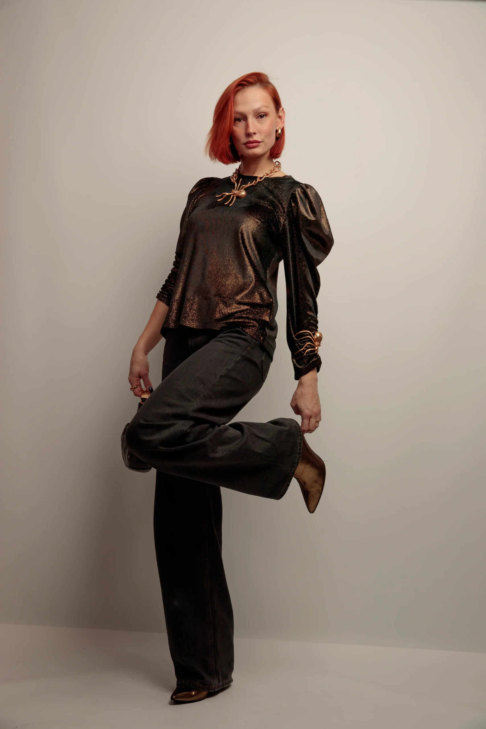 Top Lupita Terciopelo Negro - Imagen 3