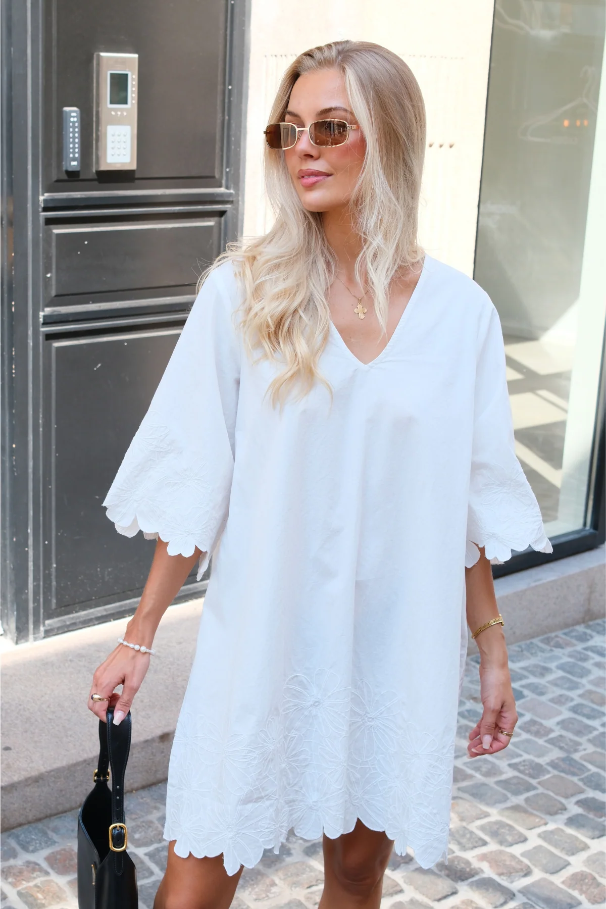 Vestido corto de Kamma - Cloud Dancer - Imagen 3