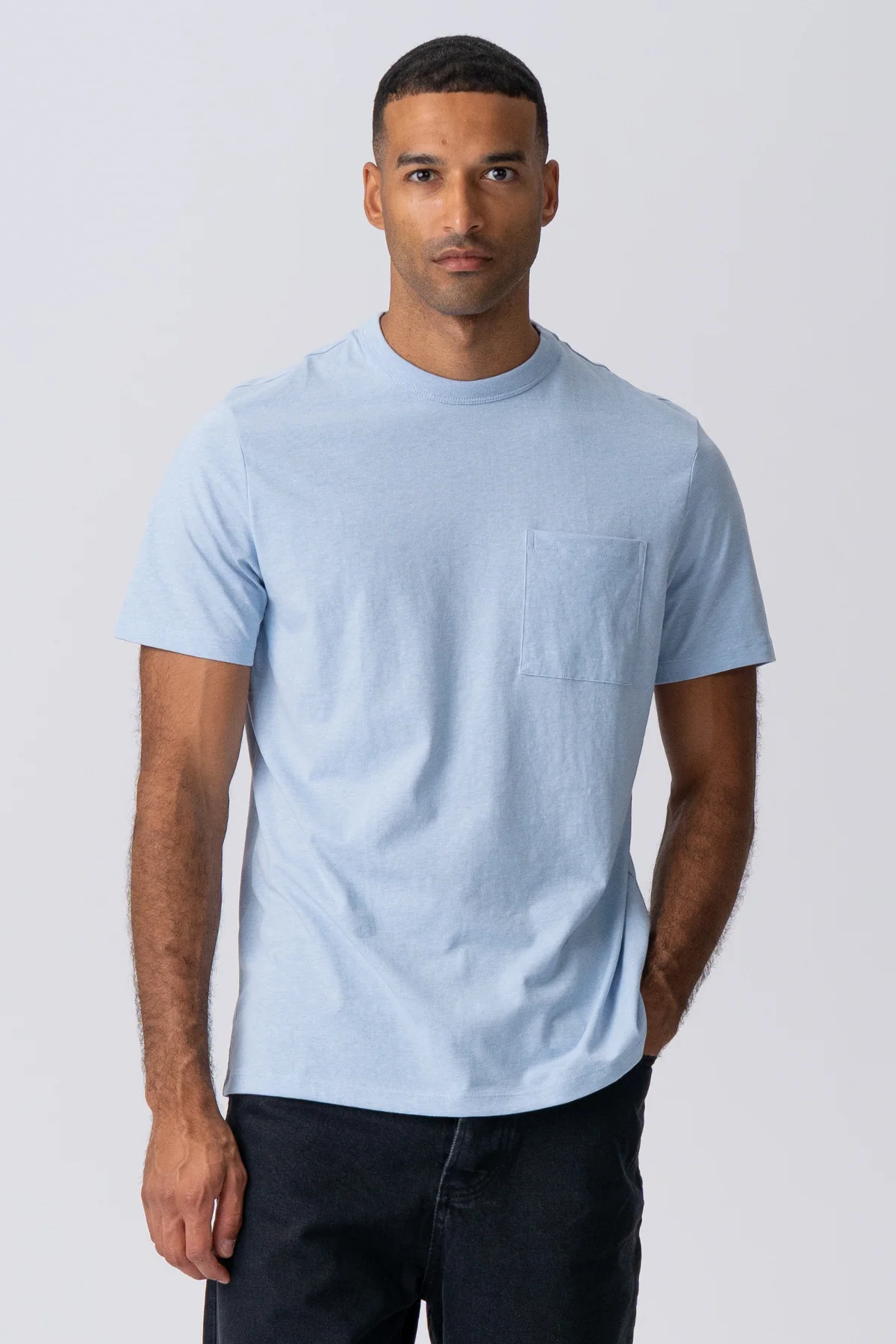 Camiseta con bolsillo - azul claro