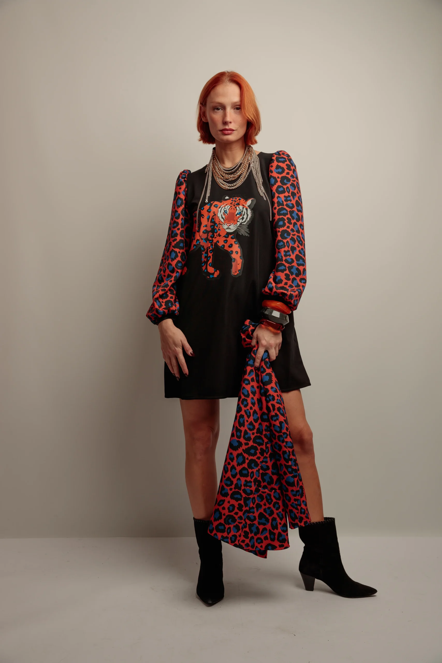 Vestido Abullonado Tigre Caye - Imagen 4