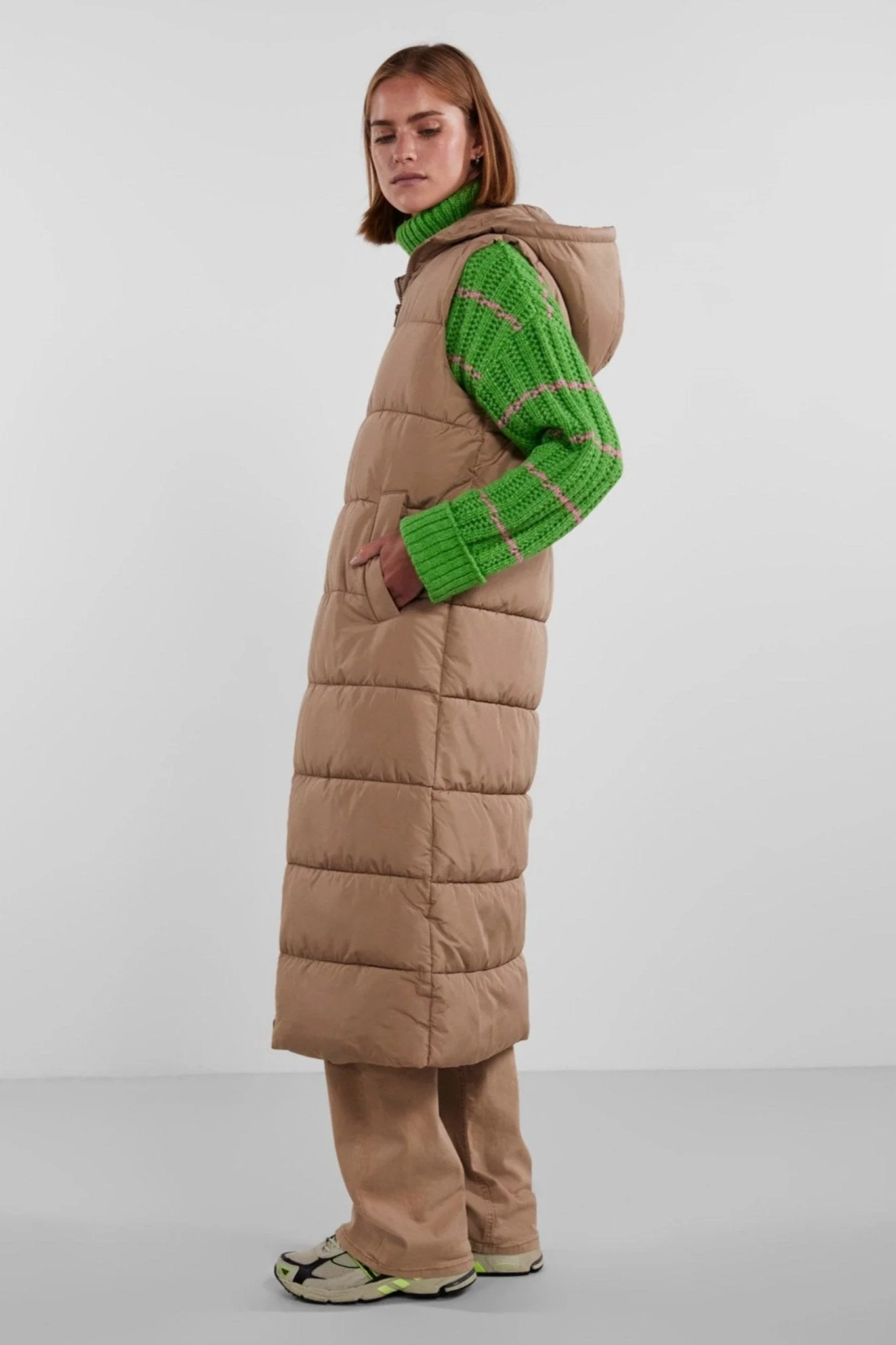 Chaleco de fuffet Elinora Lang - visón plateado - Imagen 5