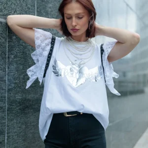 Camiseta Tachas Alas Believe