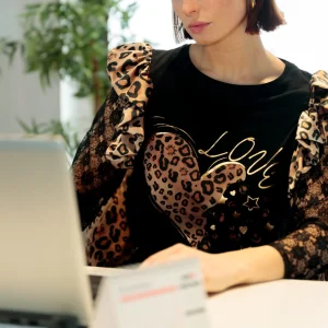 Camiseta Margarita Corazón Roto