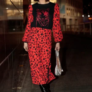 Camiseta Abullonada Felino Rojo