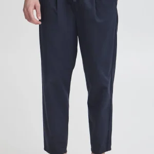 Brendan se relajó Pants - Marina