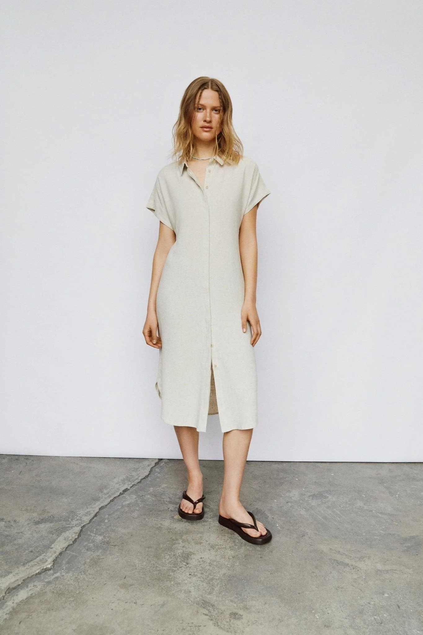 Sanne Adil Midi Kjole - Sandshell