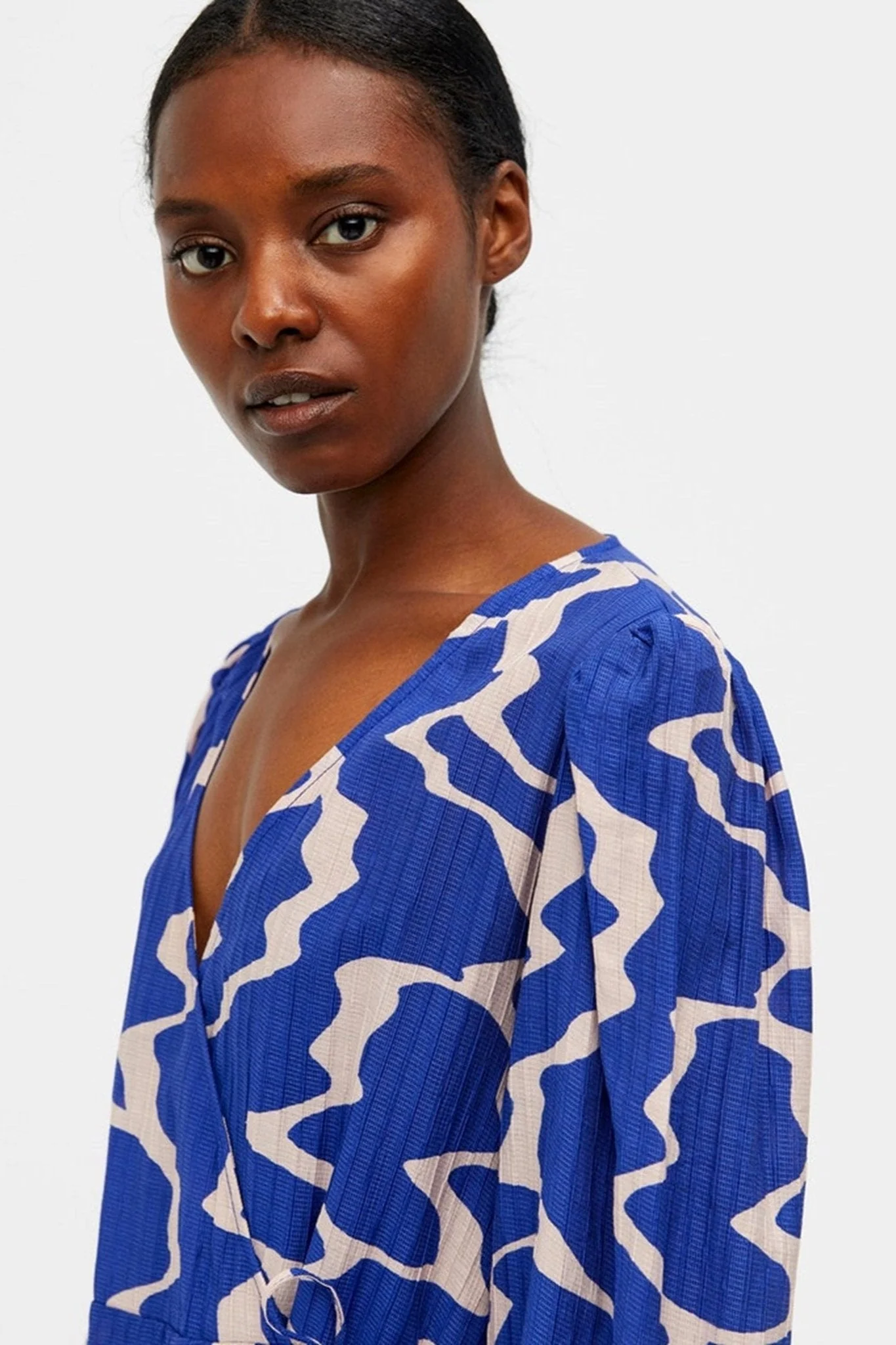 Vanja Wrap Kjole - Clematis azul - Imagen 4