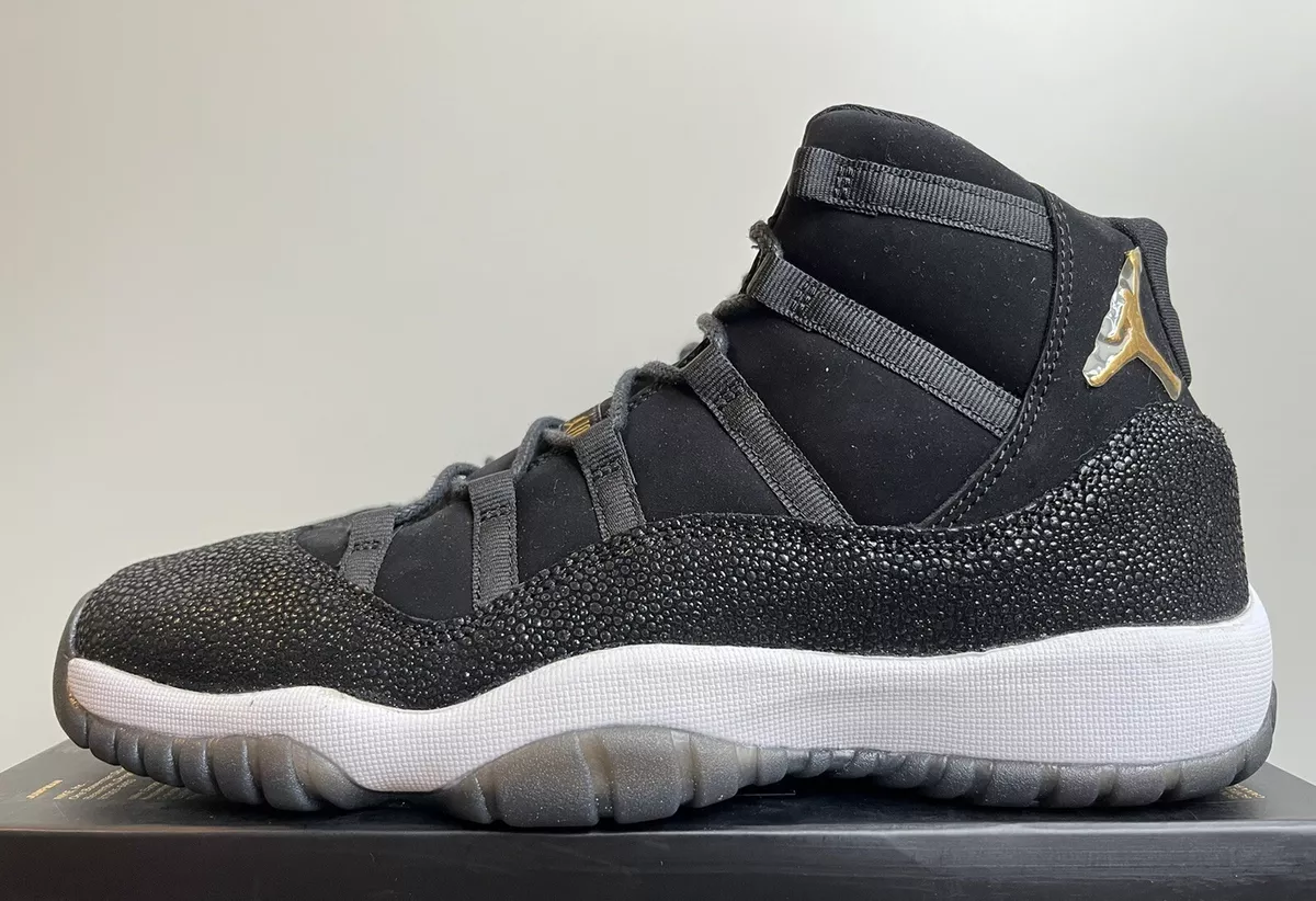 N374O tenis Air Jordan 11 "Heiress Black Stingray" - Imagen 3