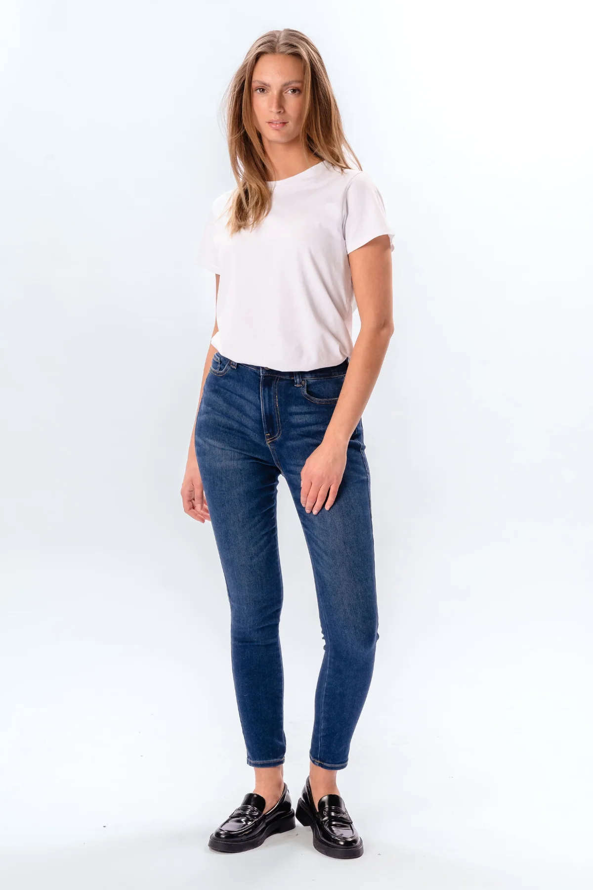 El rendimiento original de los jeans delgados - mezclilla de azul mediano - Imagen 6