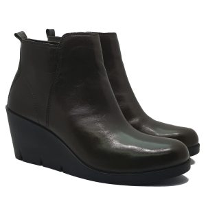 Bella Wedge Tarmac Borneo